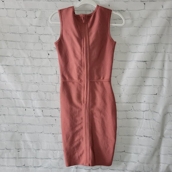 Dusty pink bodycon dress laced front - Picture 7 of 14